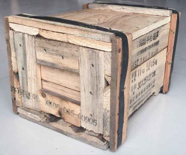 1噸飛鴿手拉葫蘆箱體三視圖